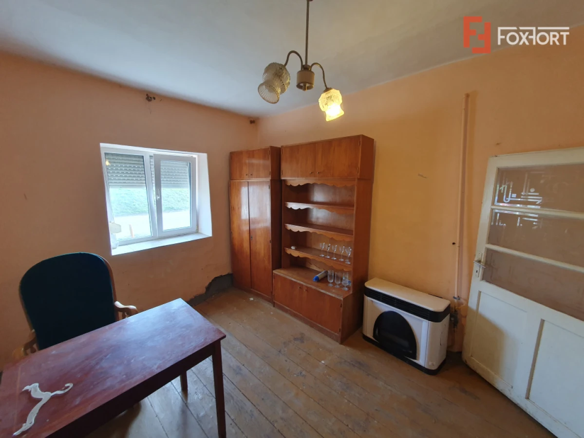 Casa de vanzare cu 3 camere | Necesita renovare - Deta - 7