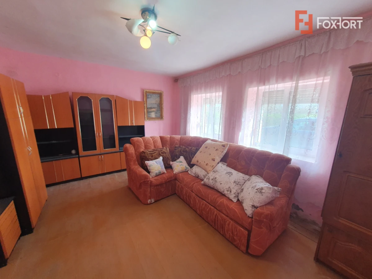 Casa de vanzare cu 3 camere | Necesita renovare - Deta - 6
