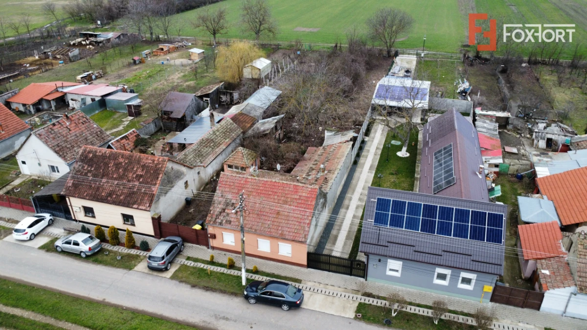 Casa de vanzare cu 3 camere | Necesita renovare - Deta - 1