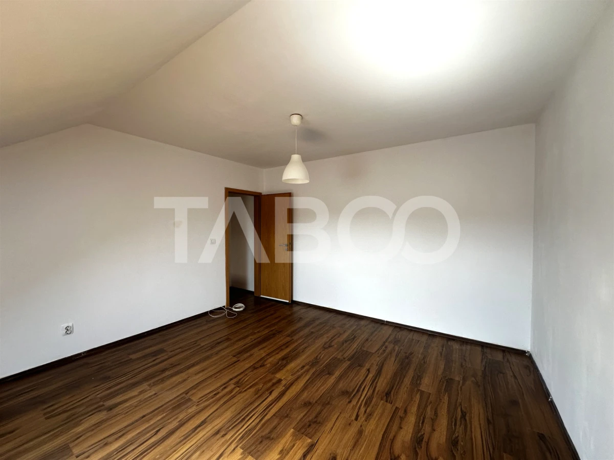 Apartament de vanzare 50 mpu 2 camere in Sibiu zona Strand - 1