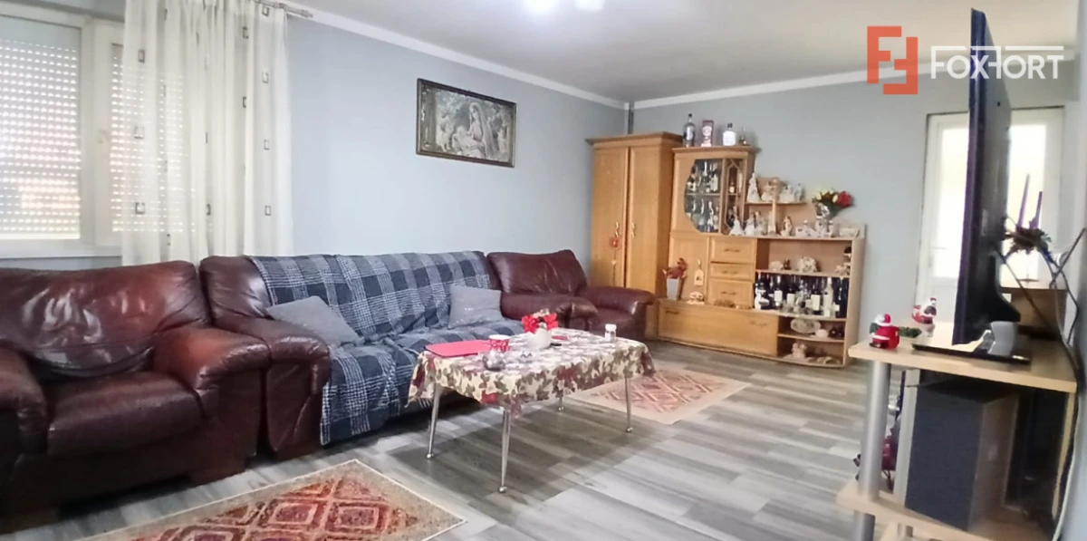 Casa individuala cu 5 camere P+M in Sanmihaiu Roman - 1