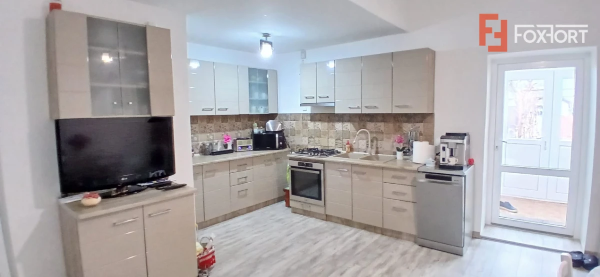 Casa individuala cu 4 camere si teren 925 mp in Sanandrei - 5