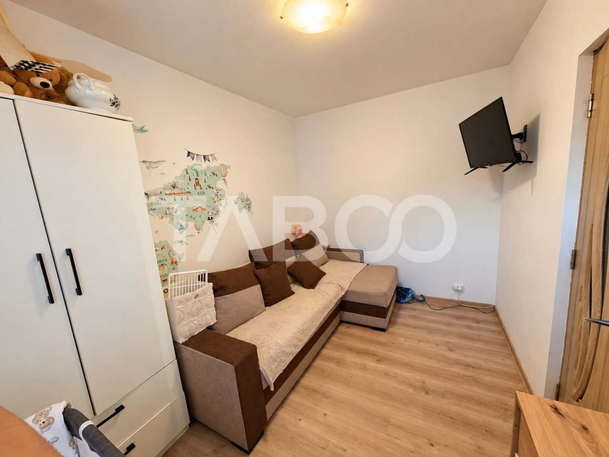 Apartament de vanzare 2 camere balcon Mihai Viteazul etaj 4 - 1