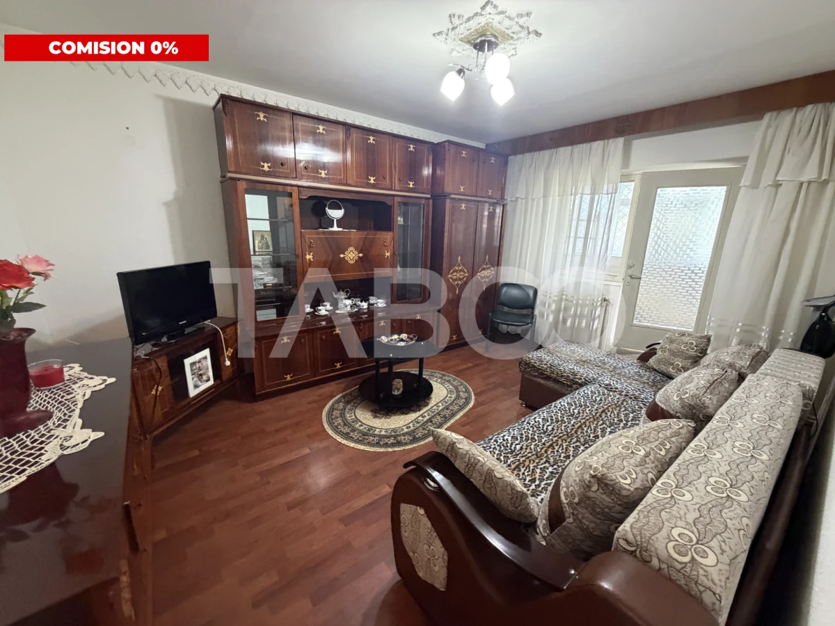 Apartament decomandat 2 camere parter boxa la subsol zona 1 Decembrie - 3