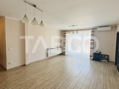 Apartament de vanzare 3 camere lift parcare bloc nou City Residence