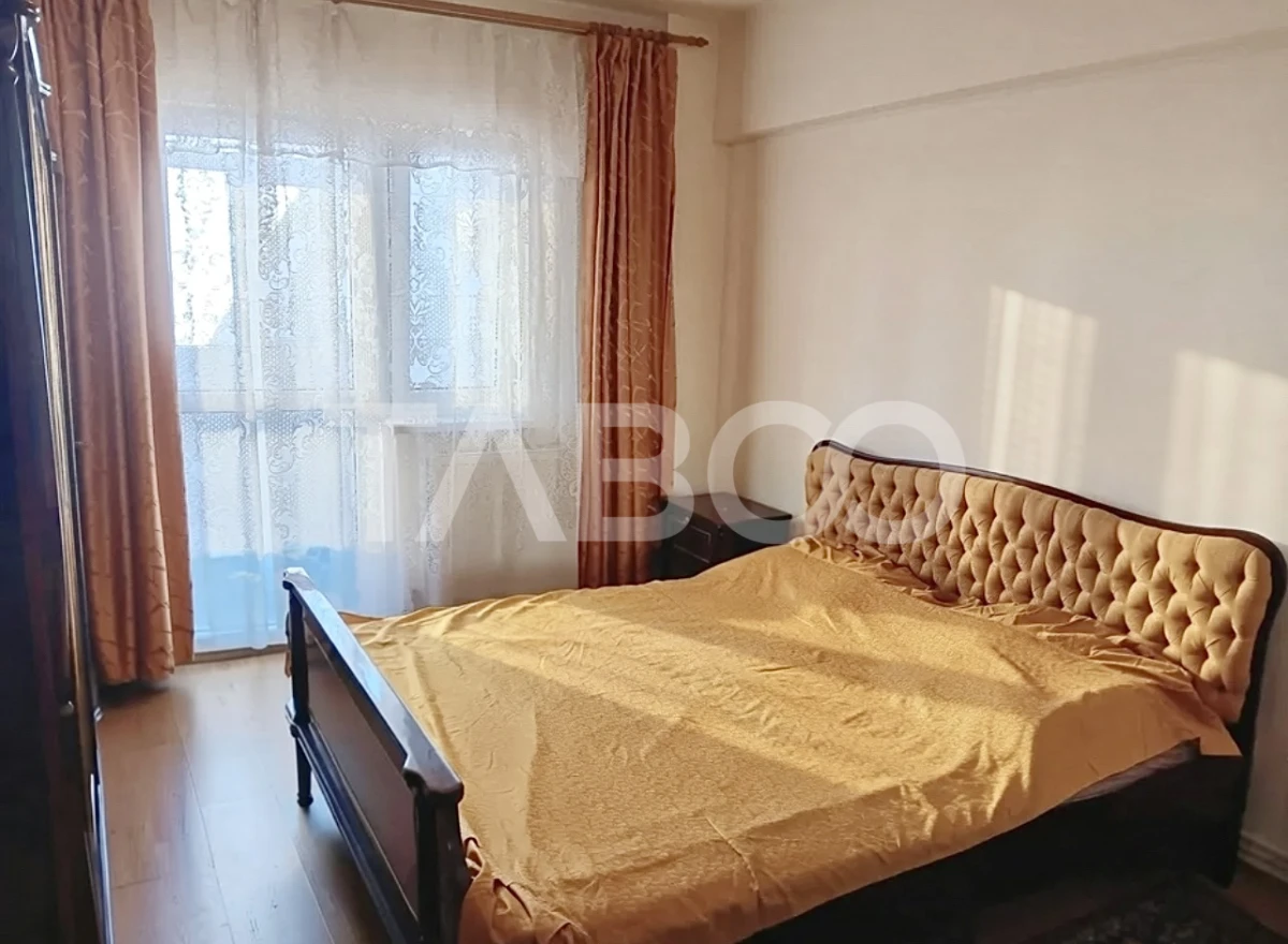 Apartament cu 3 camere de vanzare la cheie in Zorilor cu lift si boxa - 2