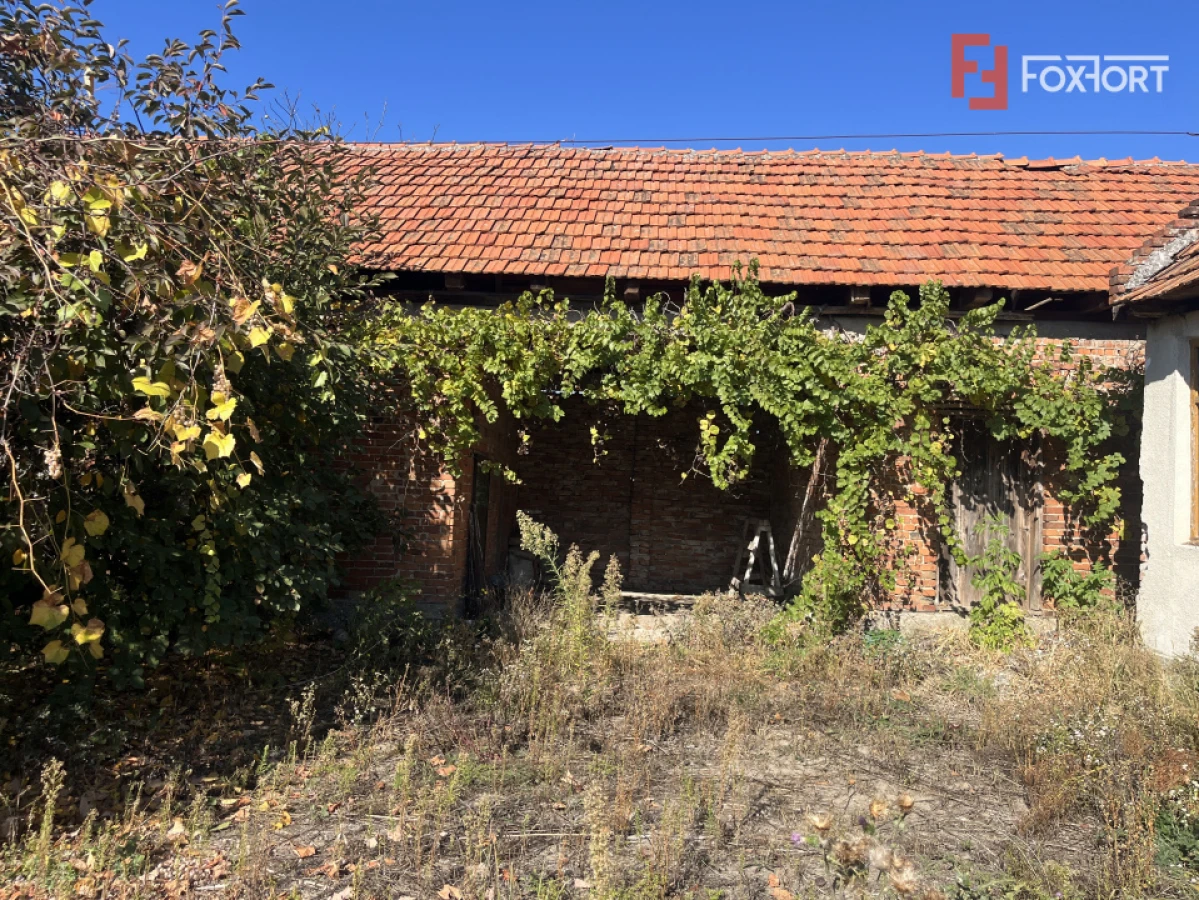COMISION 0 % Paru - Lugoj, Casa cu 8 camere, teren 1150 mp - 9