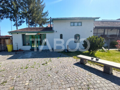 Casa de inchiriat 90 mp 3 camere curte 370 mp aproape de mall Cisnadie
