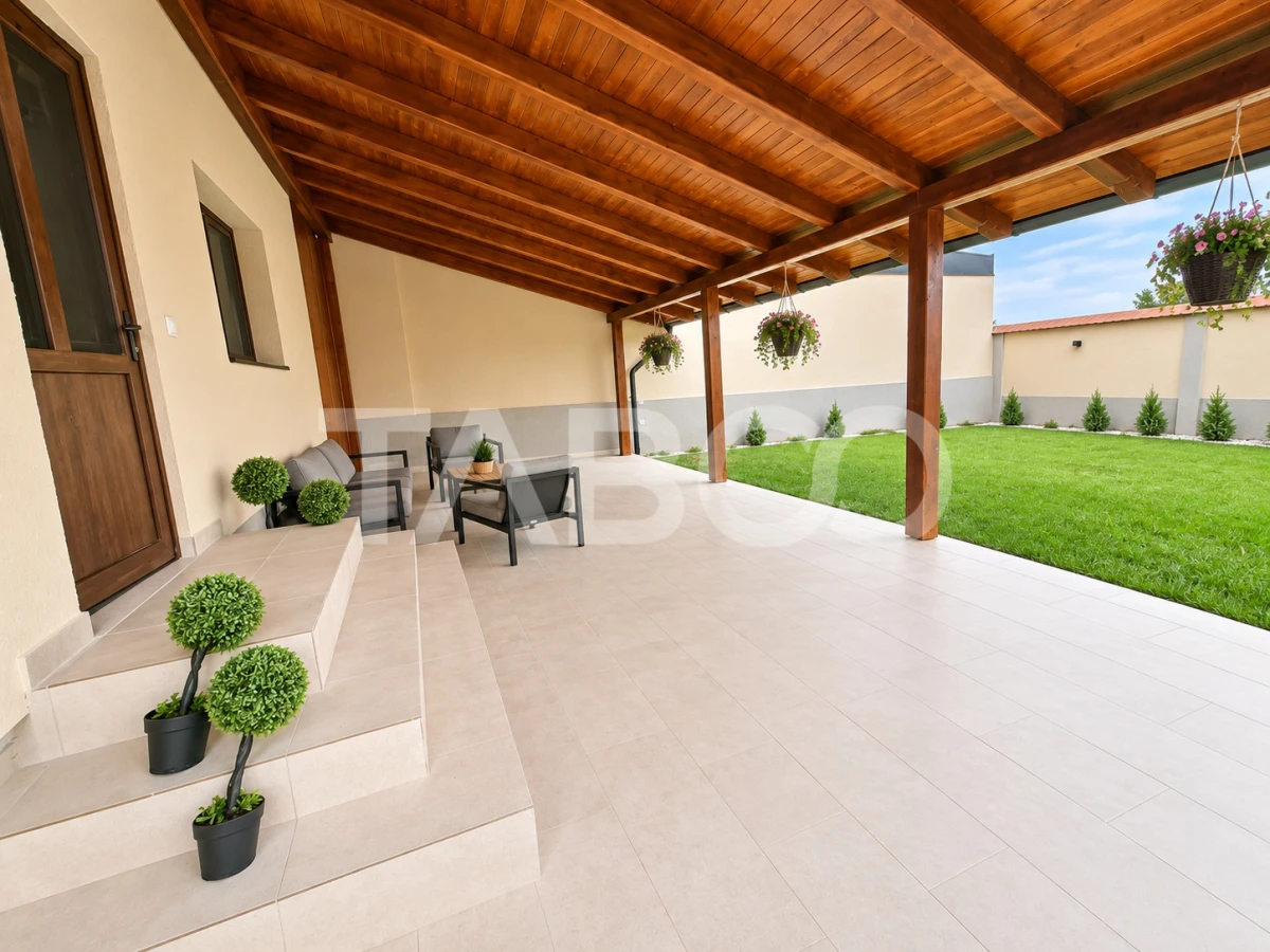 Casa individuala la prima inchiriere 4 camere terasa curte Sura Mica - 3