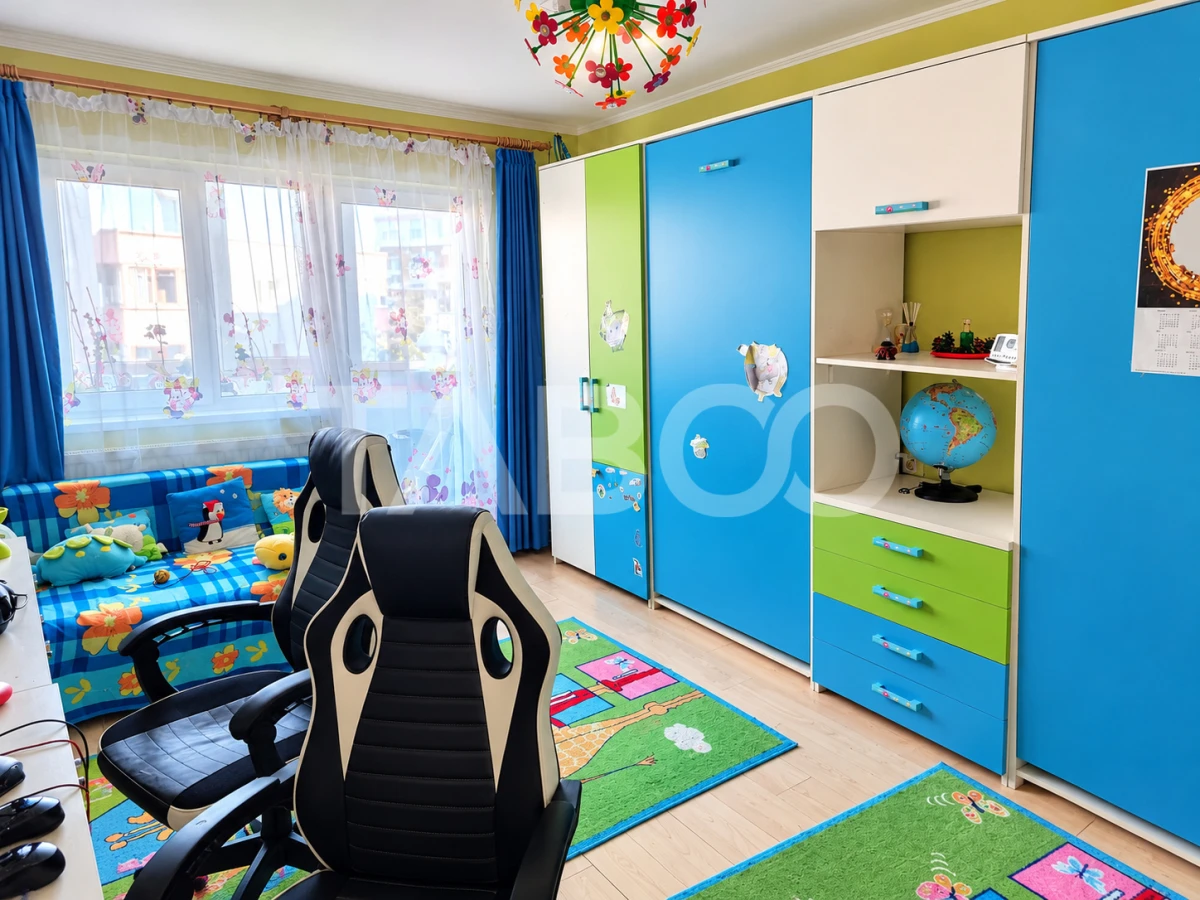 Apartament cu 4 camere renovat in Plopilor etaj intermediar - 3