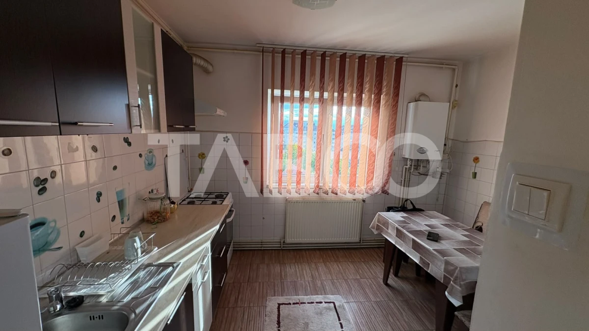 Garsoniera de vanzare 41 mpu in zona Terezian balcon 3 mp - 3