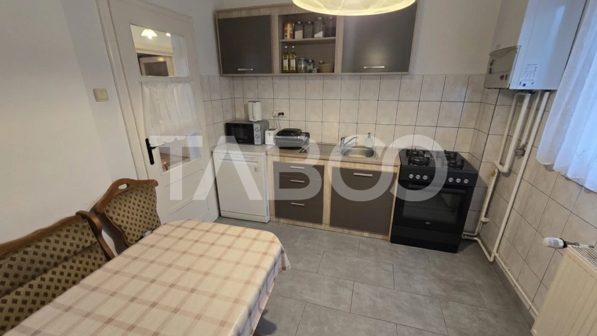 Apartament 3 camere decomandate de inchiriat balcon curte Lazaret - 8