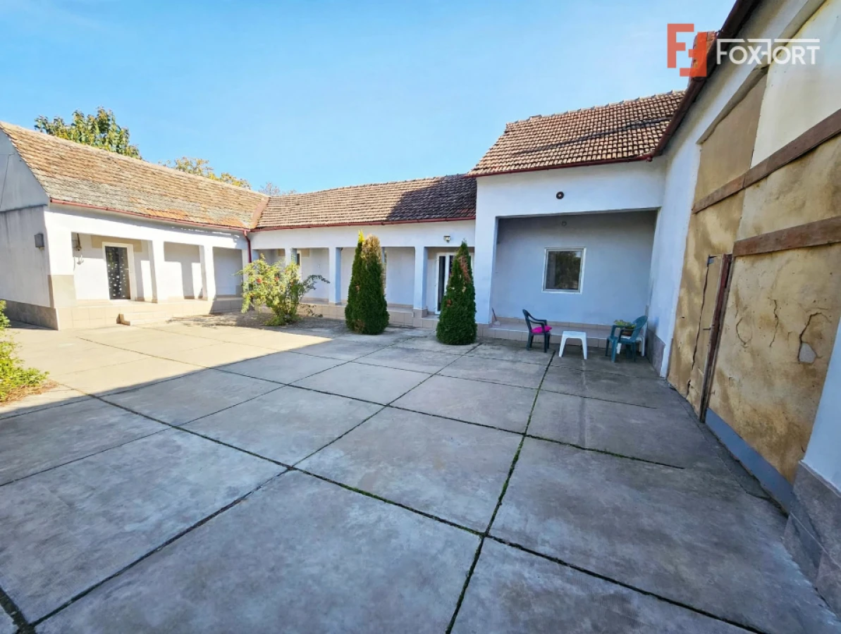 Casa de vanzare in Alunis - la 15 km de Arad - 105 mp utili - 620 mp teren - 10