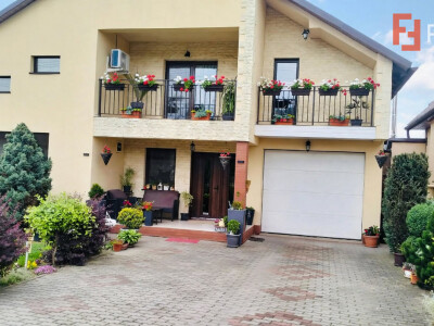 Casa individuala 4 camere P+M, teren 468 mp, constructie 2015- Lipova- Arad
