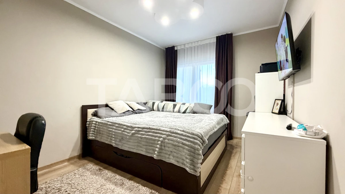 Apartament cu 2 camere de vanzare renovat la cheie Gilau - 3
