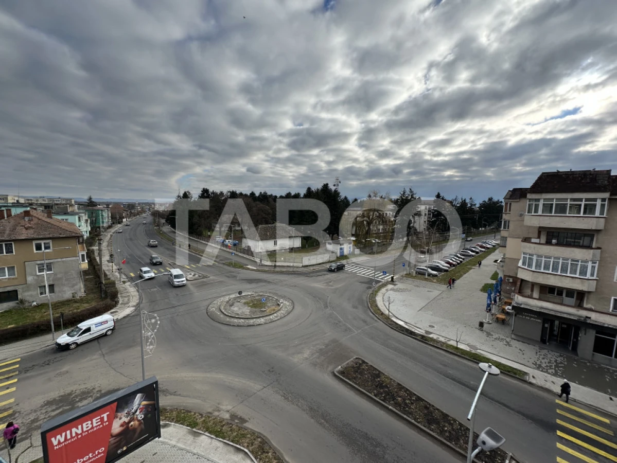 Comision0% Apartament 3 camere 2 bai suprafata utila 65mp balcon 15mp - 7